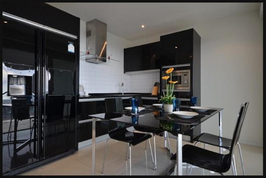 Sunset Plaza By Resava Apartamento Karon Quarto foto