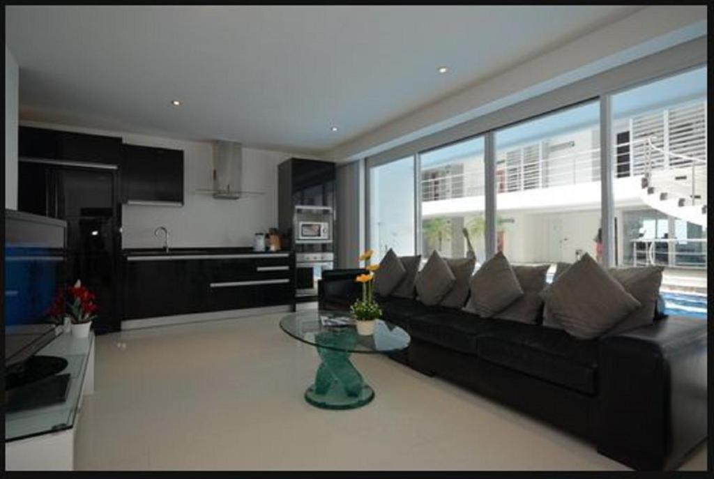 Sunset Plaza By Resava Apartamento Karon Quarto foto